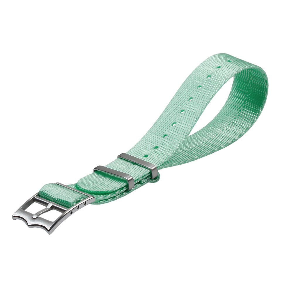The Science Behind Advanced Moisture-Wicking Watch Bands And How High-density Herringbone Weaves Prevent Skin Irritation During Extended Deep-Sea Saturation Diving Missions