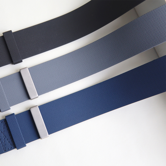 New Arrival 20/22mm Popular One Piece Style FKM Watch Strap Fluorine Rubber Watch Strap Bracelet With Matte 304L SS Buckle And FKM Keeper